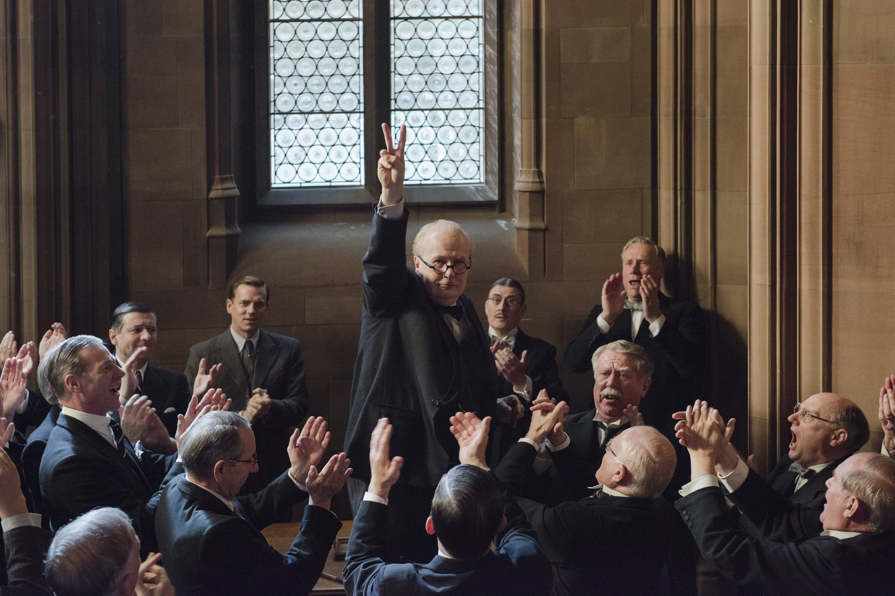 4106_D013_00374_CROP
(ctr) Gary Oldman Stars As Winston Churchill In Director Joe Wright's DARKEST HOUR, A Focus Features Release.
Credit:  Jack English / Focus Features